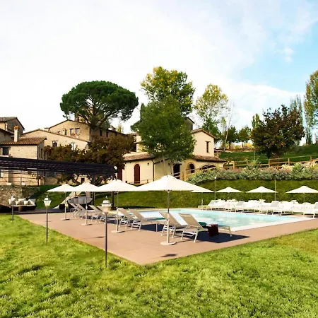 Luxurious Holiday In Montone With 2 Swimming Pools *