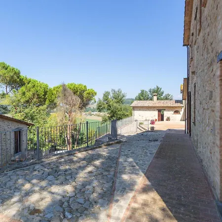 Luxurious Holiday In Montone With 2 Swimming Pools * モントーネ