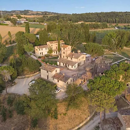 別荘 Luxurious Holiday In Montone With 2 Swimming Pools モントーネ